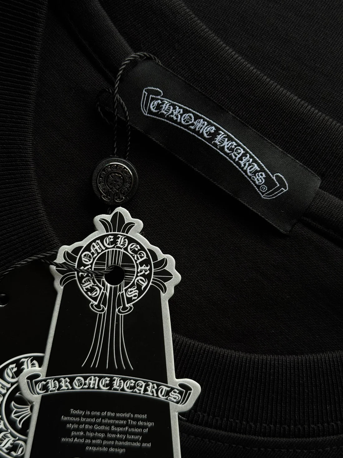 PLAYERA CORAZONES CROMADOS SEA