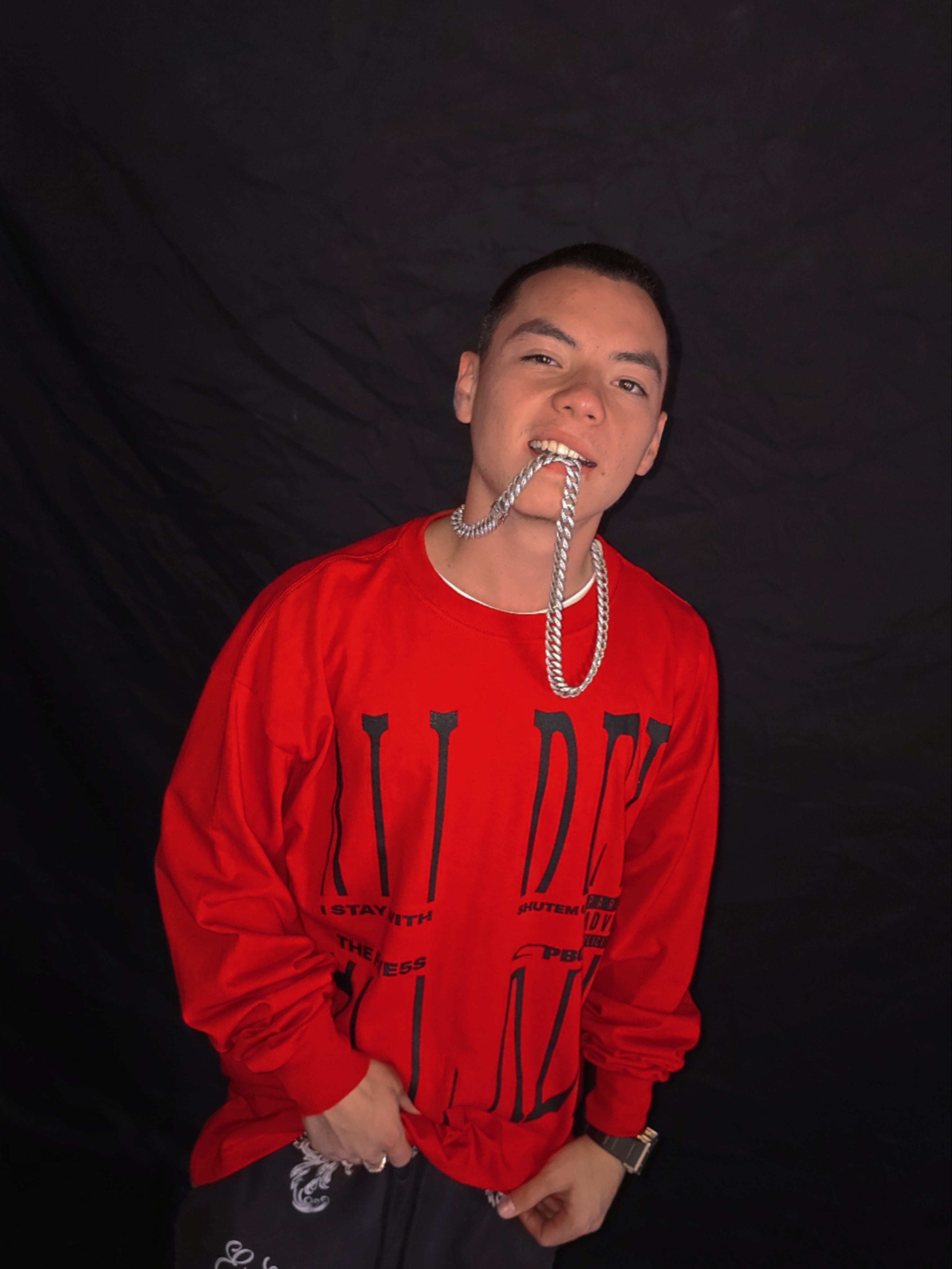 YVL ALL RED LONSGLEEVE