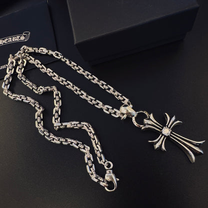 Collar Chrome Corazones Cromados