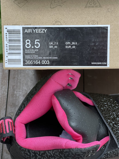 YEEZY RED OCTOBER