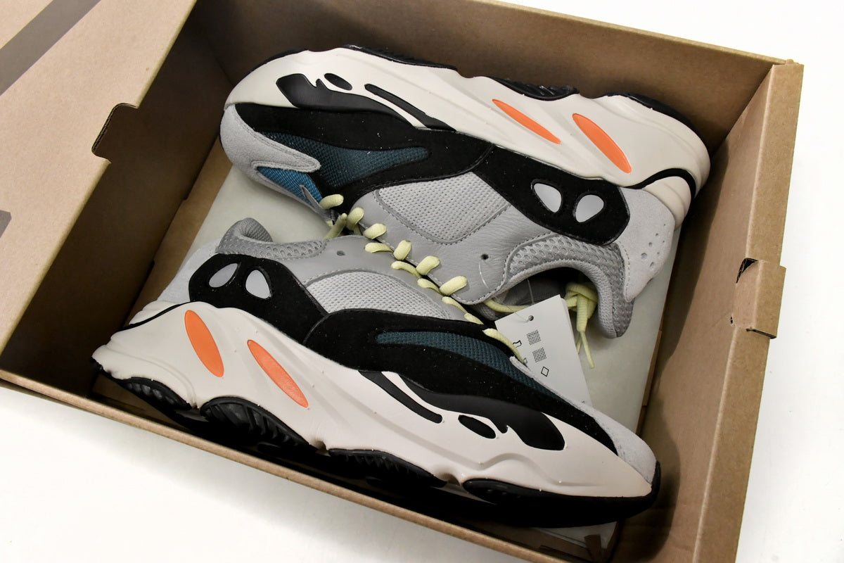 Yeezy 700
