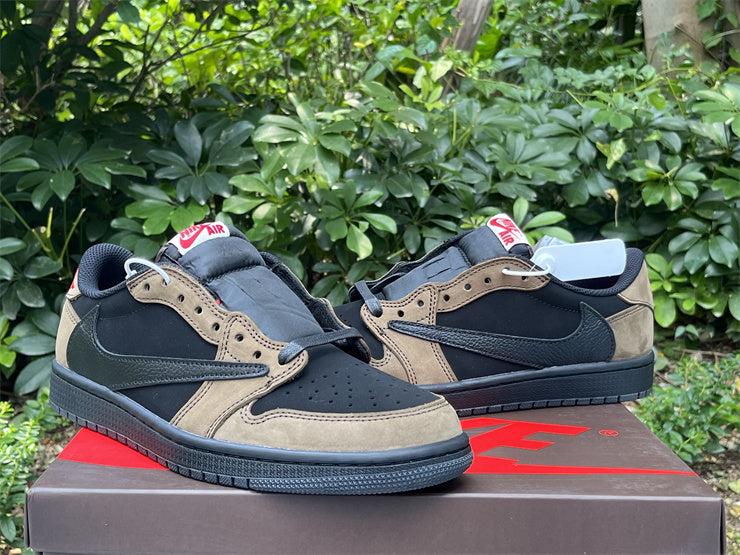 Travis Scott x Air Jordan 1 Low OG "Velvet Brown"